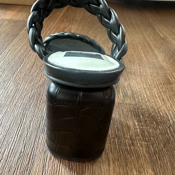 Brand New!! - Picture 6 of 7